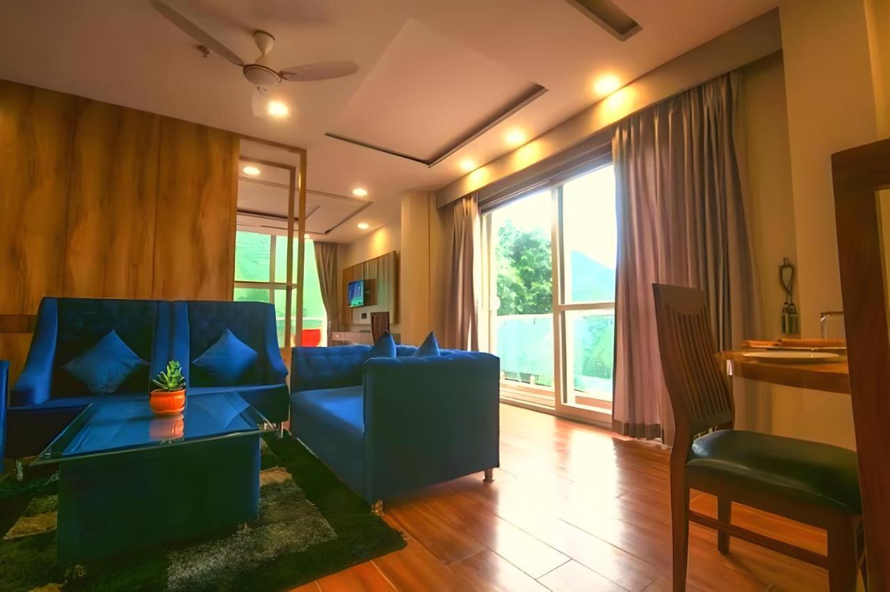 Shivaay Morex- A Vegetarian Hotel Dharamshala Eksteriør billede